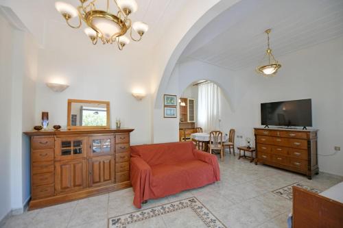 Astraea 7 — 4-Star Luxury Hotel in Ydra, Greece