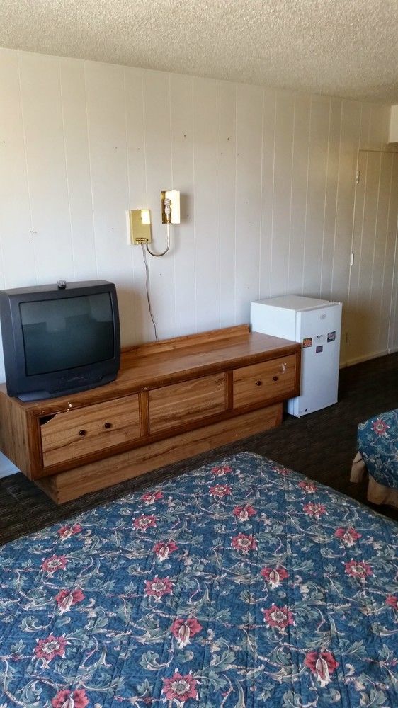 Western Motor Inn - photo 11