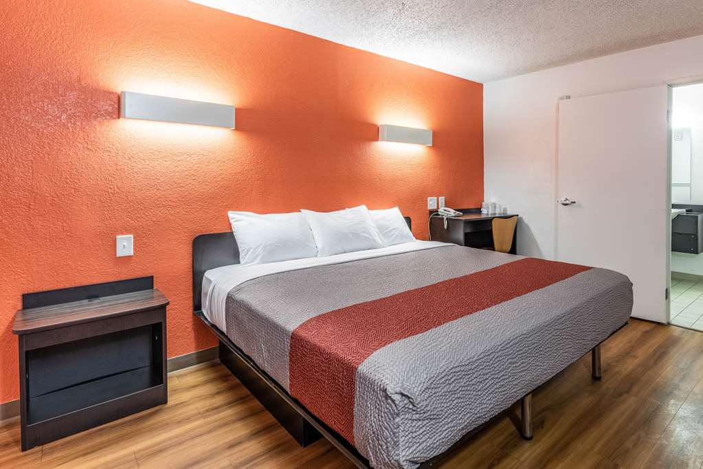 Motel 6 North Richland Hills TX - photo 17