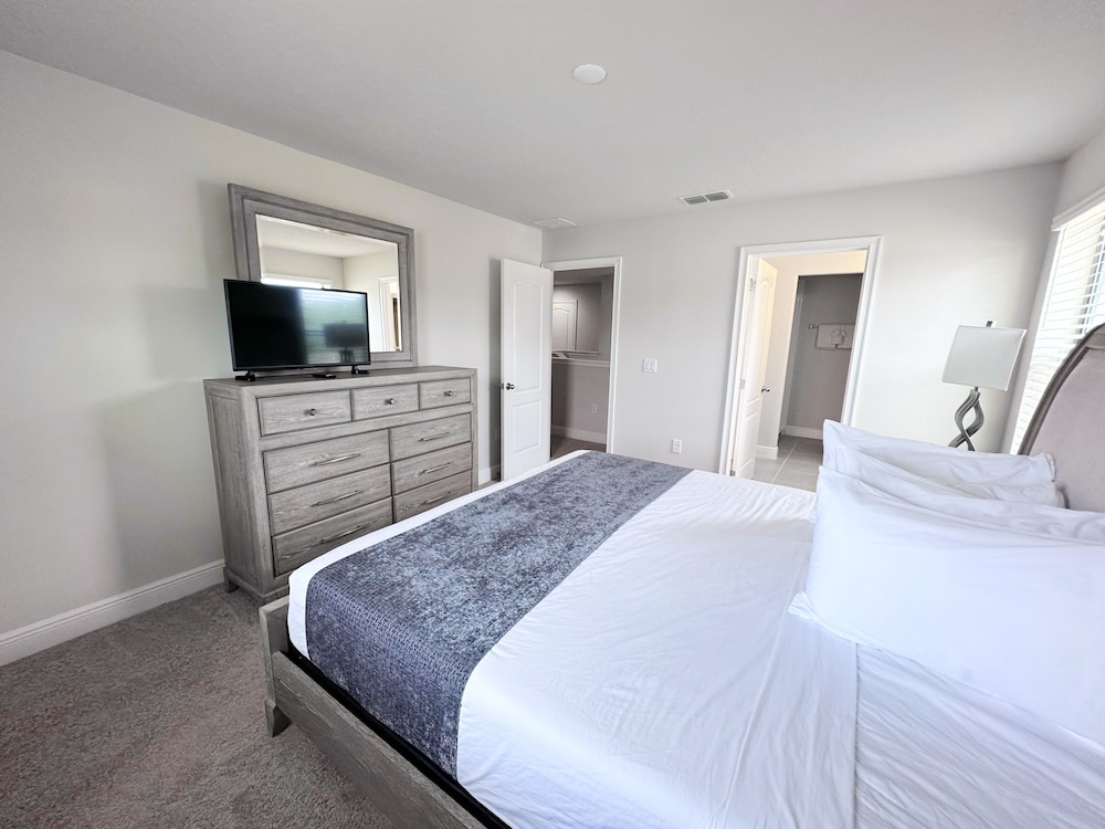 Balmoral Resort 194kb 6 Bedroom Home by RedAwning - photo 4