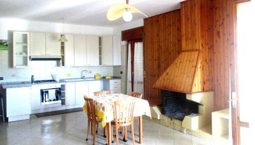 Charming Apartment in Velina 90 m Mountain View — 4-Star Luxury Hotel in Castelnuovo Cilento, Italy