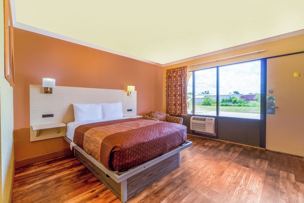 River Valley Motor Inn La Grange Texas - photo 31