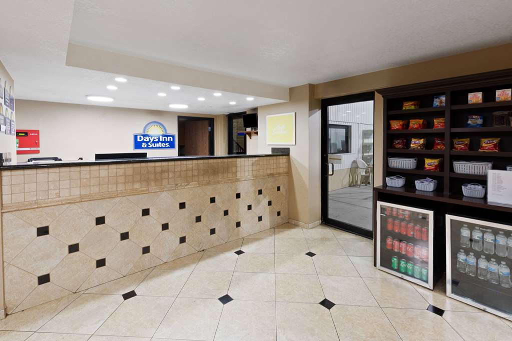 Days Inn by Wyndham Oklahoma City - photo 2