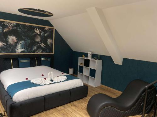 La Secrete Room — Couterne