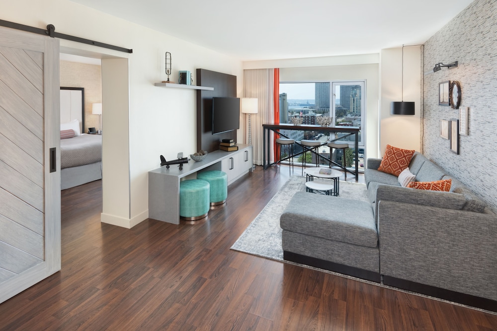 Hotel Indigo San Diego Gaslamp Quarter by IHG - photo 6