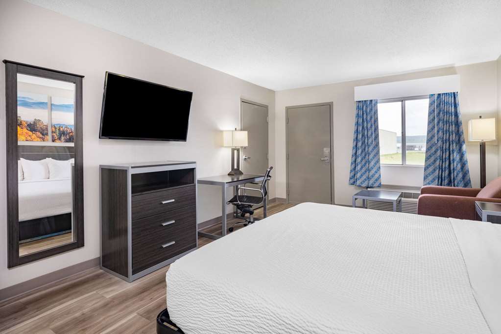 Days Inn by Wyndham Hamilton - photo 13