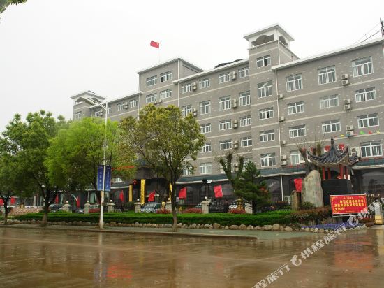 Mengtianhu Hotel in Ezhou, People's Republic of China