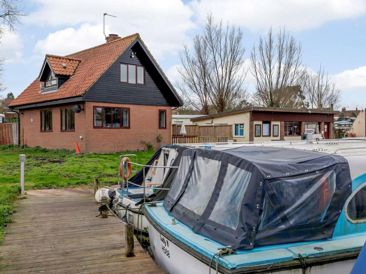 Riverside Cottage — 4-Star Luxury Hotel in Norwich, United Kingdom