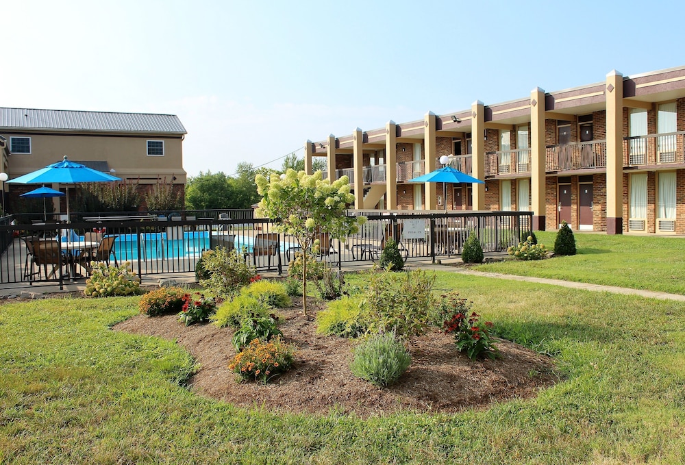 Bluegrass Inn - photo 38