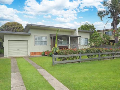 Ondine 4 Belmore Street - carbon neutral hotel in Crescent Head