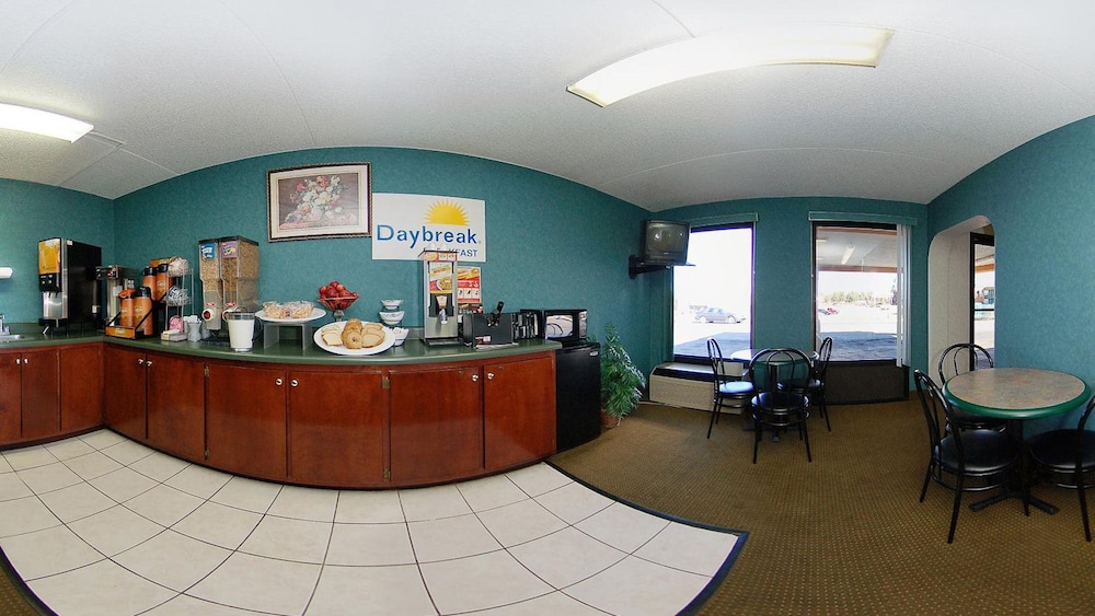 Days Inn by Wyndham Dickson - photo 15