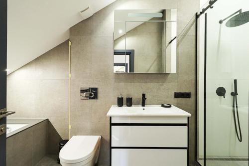 Stylish 3BR Duplex in Avlabari By Wehost