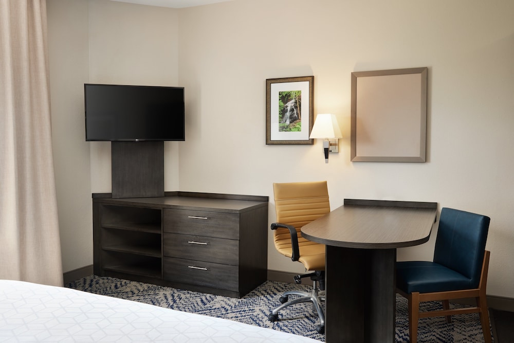 Candlewood Suites I 26 at Northwoods Mall by IHG - photo 14