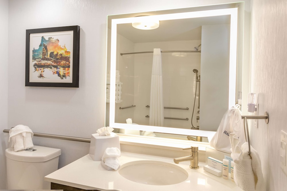 Hampton Inn & Suites Nashville Green Hills - photo 26
