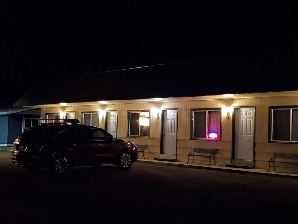 Athol Motel - photo 17
