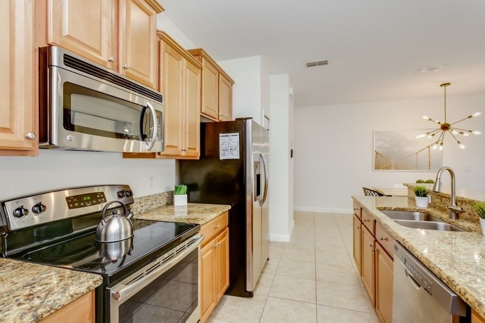 Paradise Palms Resort Town Home With Pool 4 Bedroom Townhouse by Redawning - photo 16