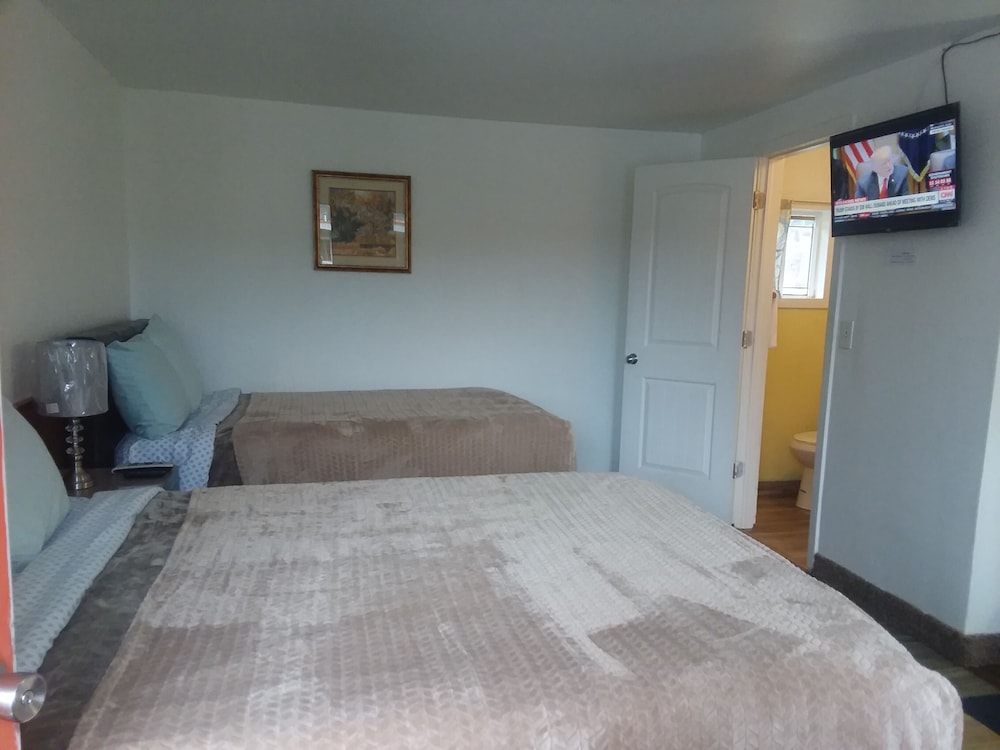 Shiny Motel - photo 16