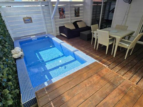 Sarl Fare Moorea — Unknown City