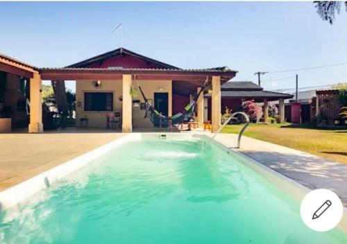 Recanto Mona Paraiso no Centro da Cidade. in Pindamonhangaba, Brasil