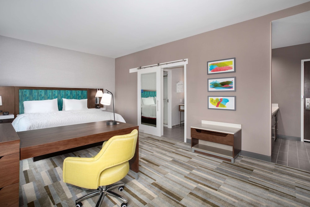 Hampton Inn & Suites Watsonville - photo 6