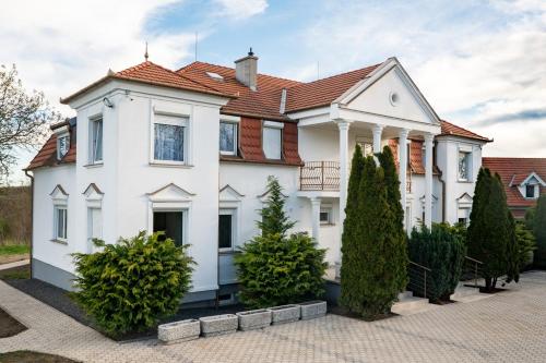 Villa Lilith Smart — 4-Star Luxury Hotel in Fertorakos, Hungary