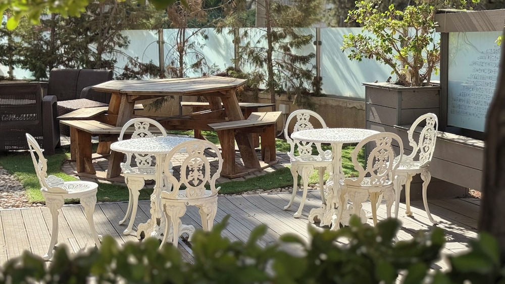 Weibdeh Heights Hotel Suites — 4-Star Luxury Hotel in Amman, Jordan