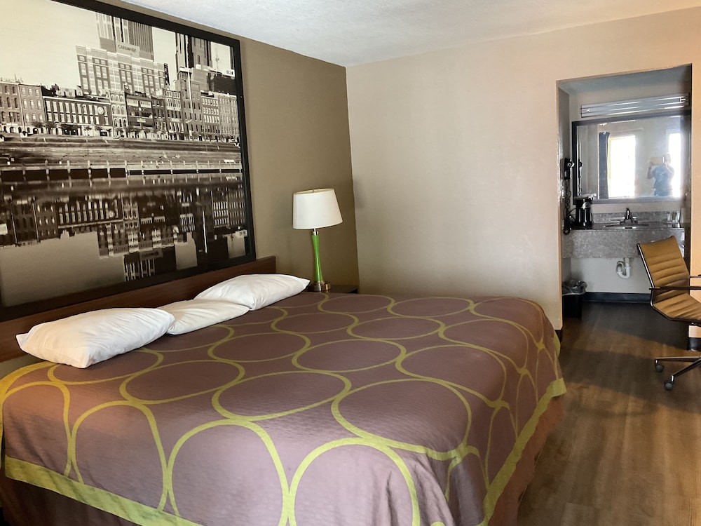 Super 8 by Wyndham Chattanooga East Ridge - photo 25