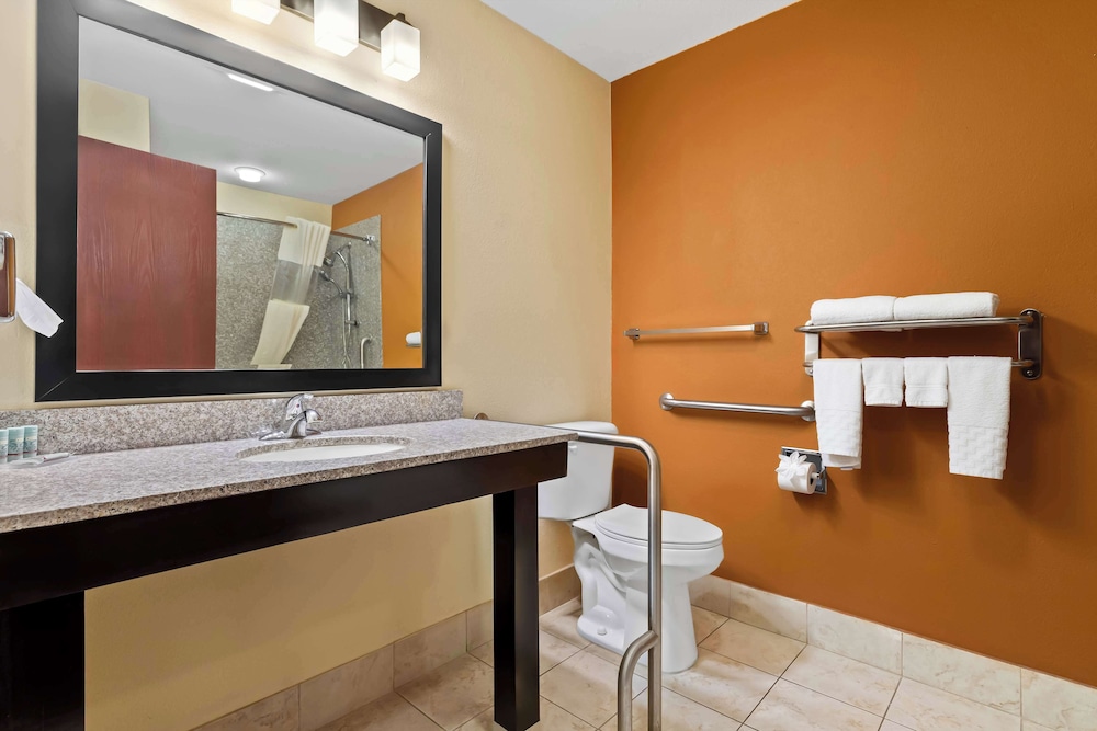 Best Western Kenosha Inn - photo 23