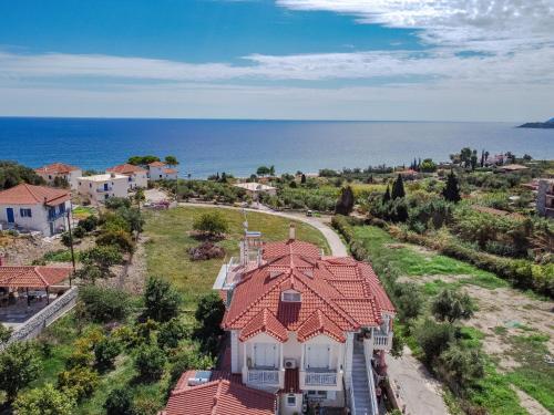Villa Eleni — 4-Star Luxury Hotel in Koroni, Greece