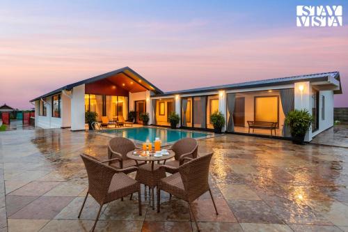 StayVista at Whispering Meadows Pool AC & View in Nashik, India