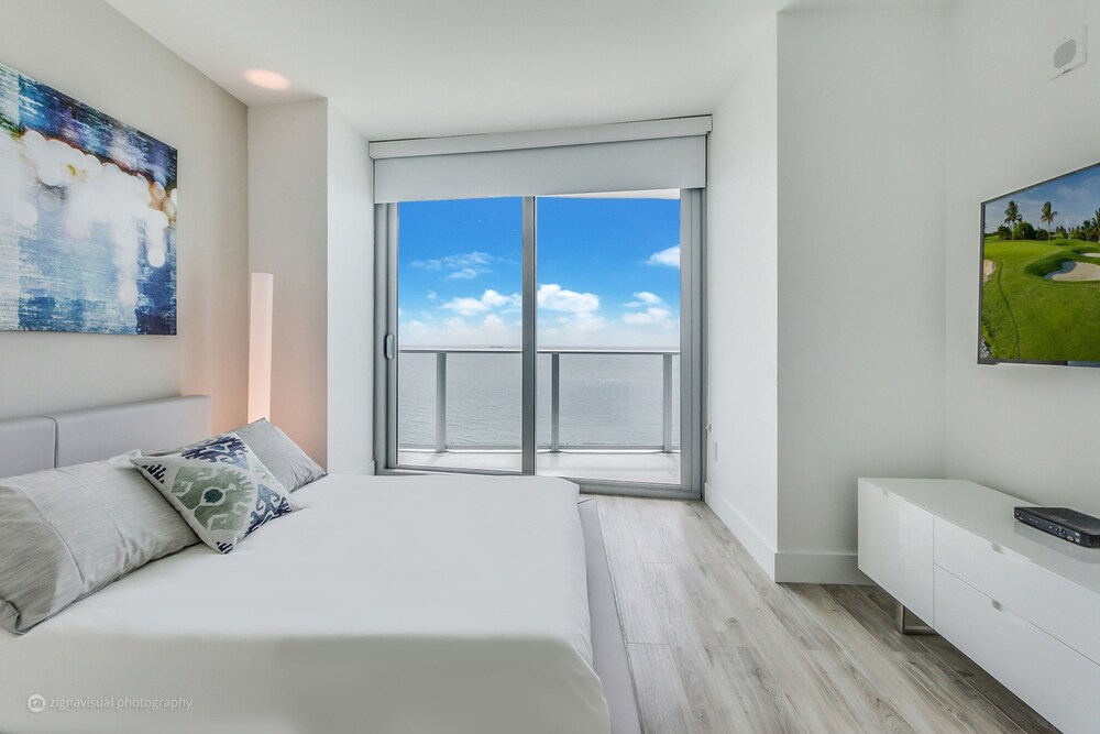 Contemporary Beach Resort Condos - photo 13