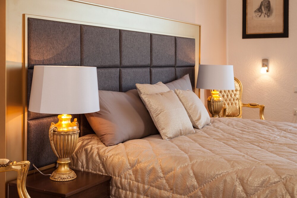 Villa Muenz Luxurious Residence — 4-Star Luxury Hotel in Pula, Croatia