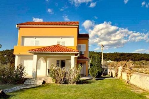 Holiday house with a parking space Supetarska Draga Donja Rab 24284 — 4-Star Luxury Hotel in Rab, Croatia