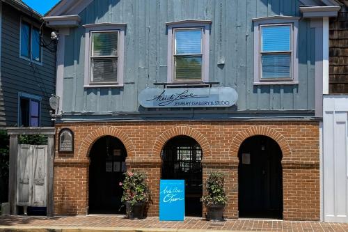 Town of Lewes 119 Front St. — 4-Star Luxury Hotel in Lewes, United States