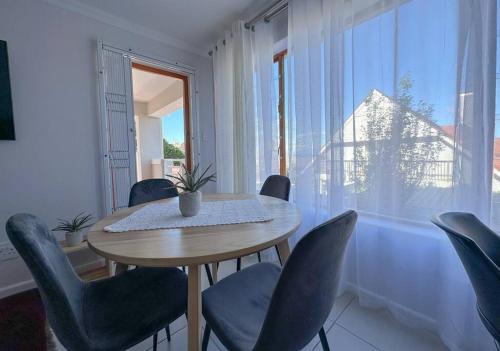 Kalk Bay Stylish 2Bed Pool&Patio 33