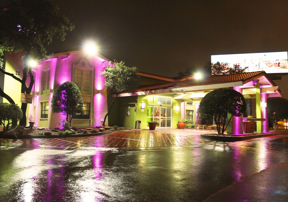 Stay Express Inn Dallas Fair Park Downtown - photo 25