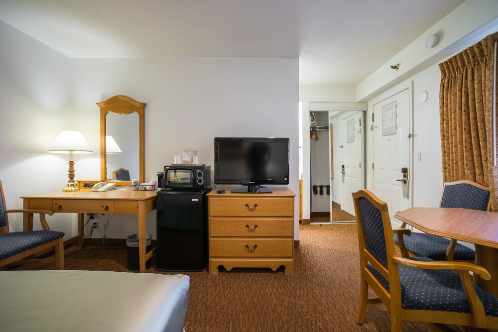 San Mateo SFO Airport Hotel - photo 14