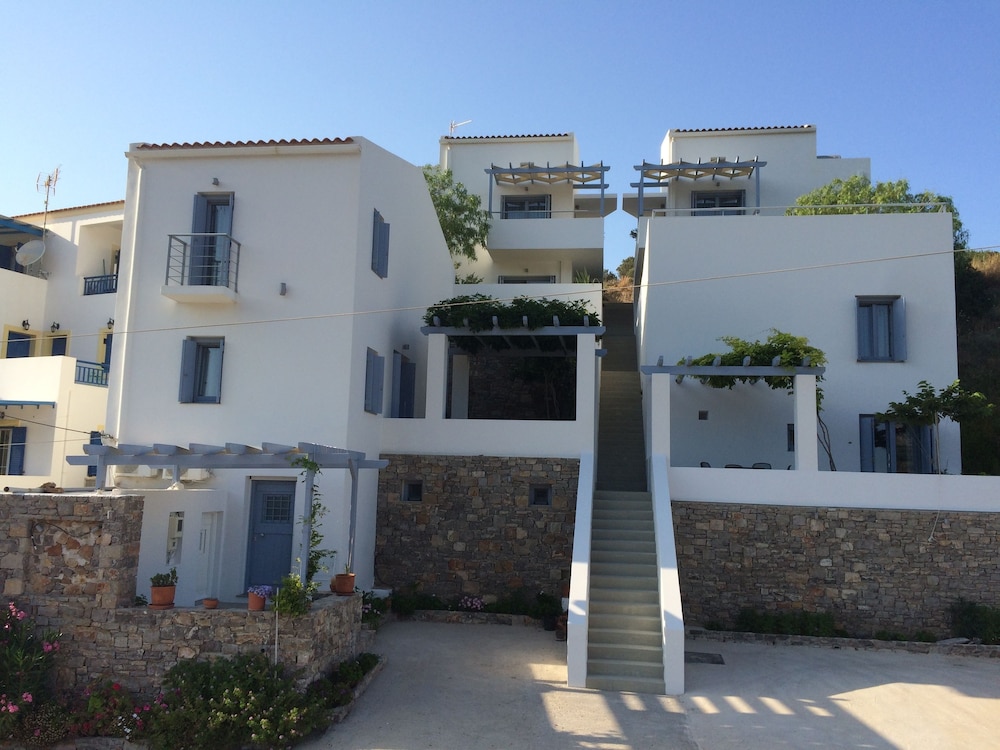 Zathea Apartments — 4-Star Luxury Hotel in Kythira, Greece