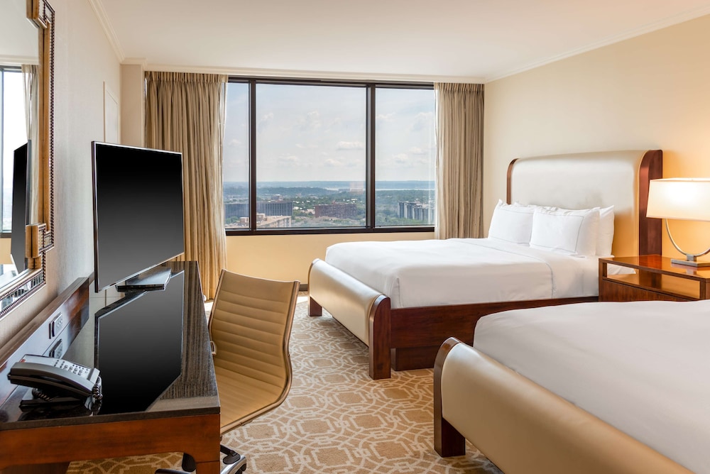 Hilton Alexandria Mark Center - photo 12