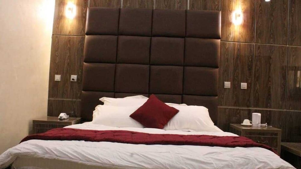 De Rossi Hotel And Suites — Abuja — photo 4