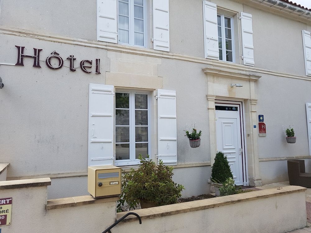 Hotel Le Relais — hotel in Jonzac