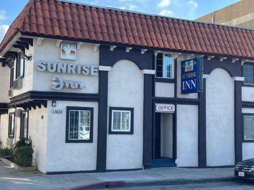 Sunrise inn - photo 29