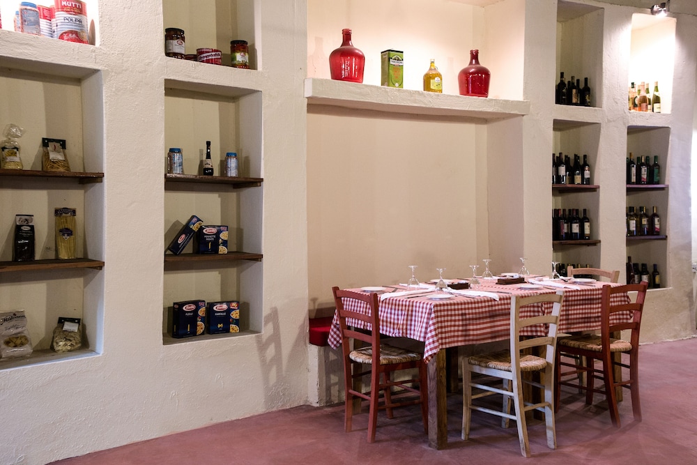 מזון ומשקאות