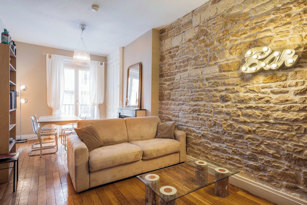 Dify Universites Bord du Rhone — 4-Star Luxury Hotel in Lyon, France