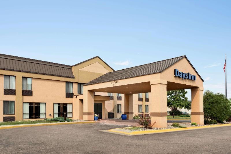 Days Inn by Wyndham Fargo West Acres - featured photo