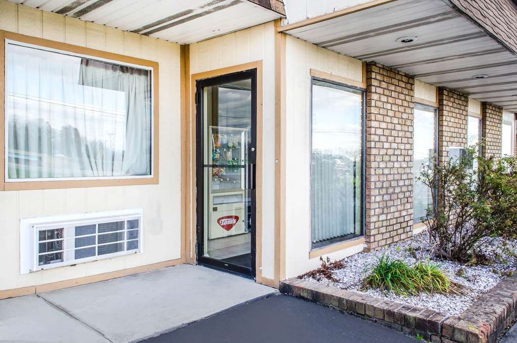 Rodeway Inn Shippensburg - photo 4