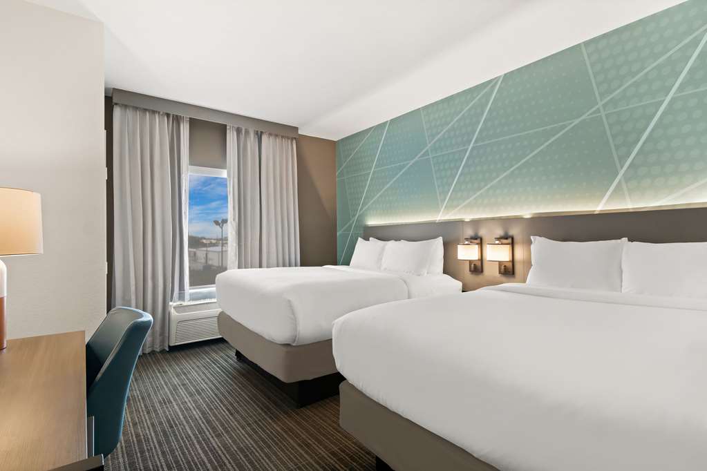 Comfort Suites Granbury - photo 23