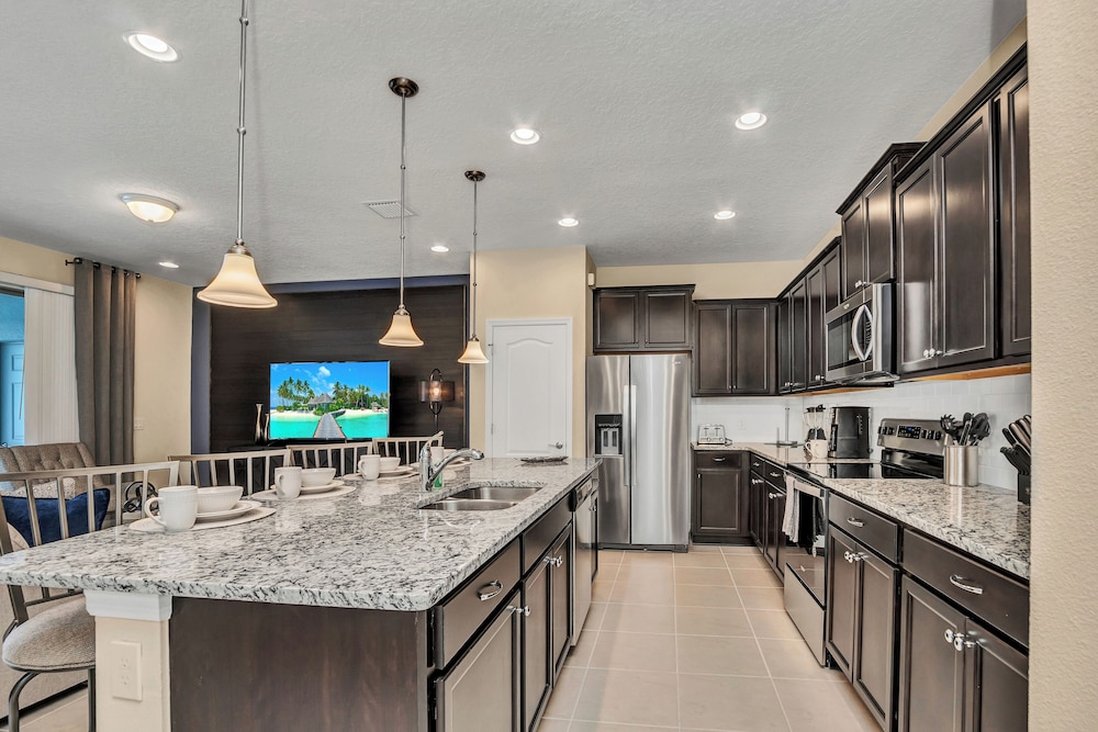 2407 Dubai Street - photo 9