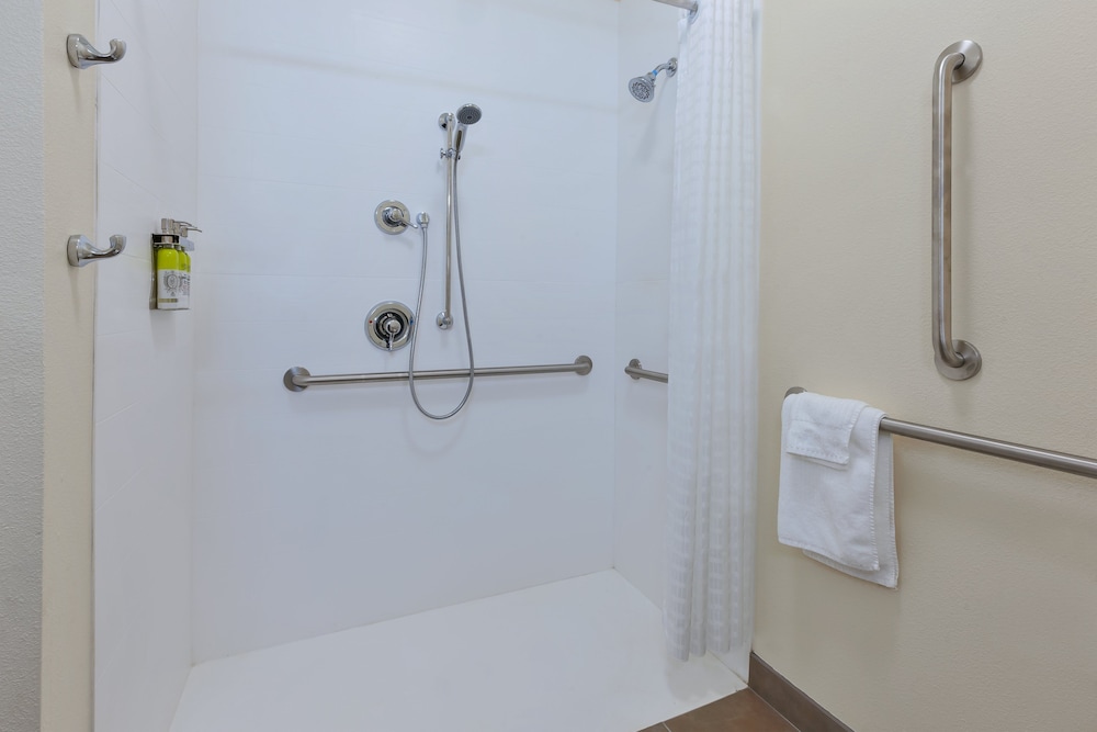 Candlewood Suites Louisville NE Downtown Area by IHG - photo 21