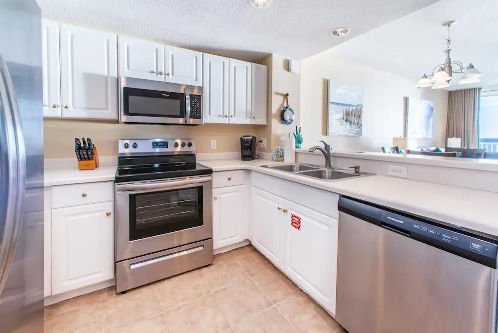 Majestic Beach Towers 2 403 - photo 19